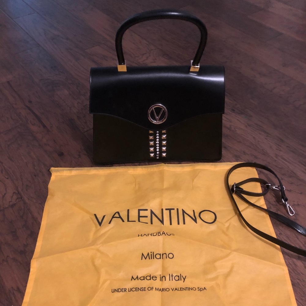AUTHENTIC VALENTINO HAND BAG